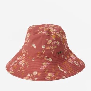NWT Billabong Floppy Bucket Hat